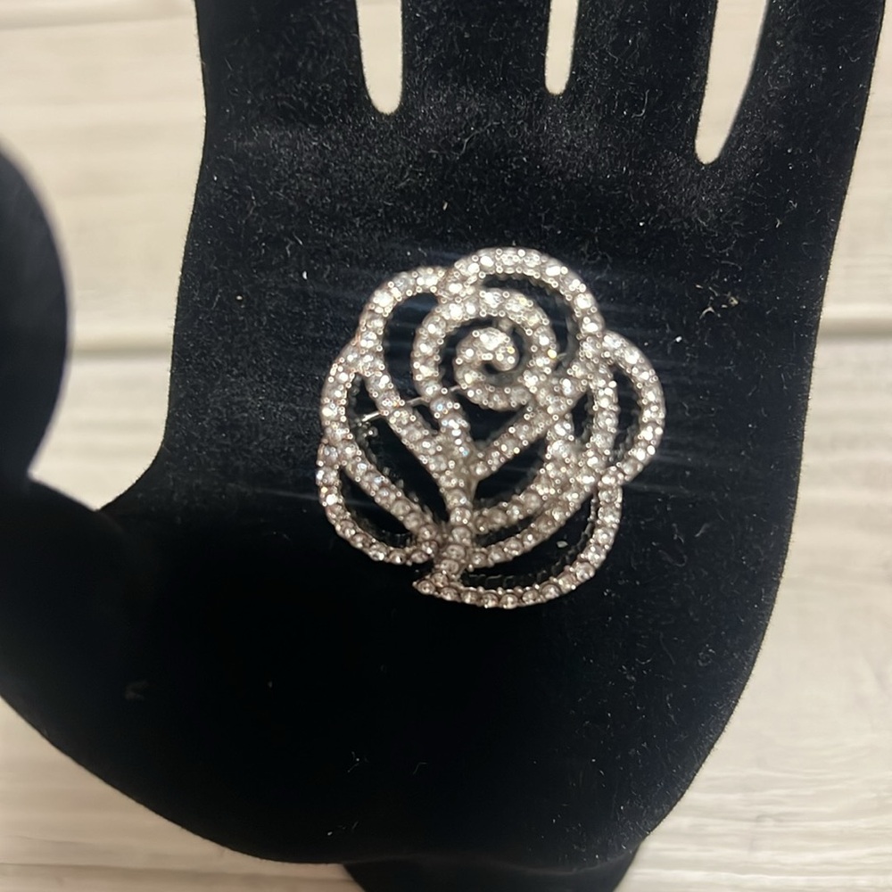 Flower brooch/Pendent